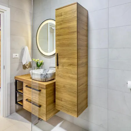 Διαμέρισμα Lux Oliva With Whirlpool And Free Parking *