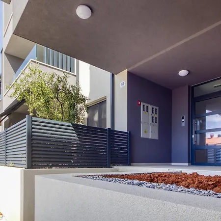 Διαμέρισμα Lux Oliva With Whirlpool And Free Parking *