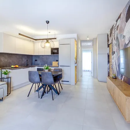 Διαμέρισμα Lux Oliva With Whirlpool And Free Parking Πούλα