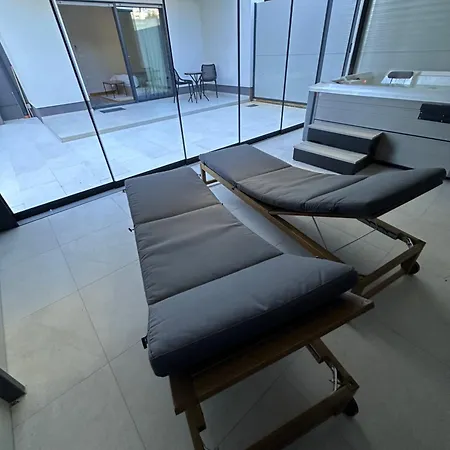 Lux Oliva With Whirlpool And Free Parking Πούλα