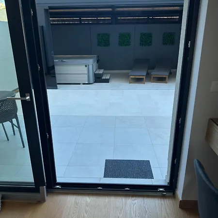 Lux Oliva With Whirlpool And Free Parking Διαμέρισμα Πούλα